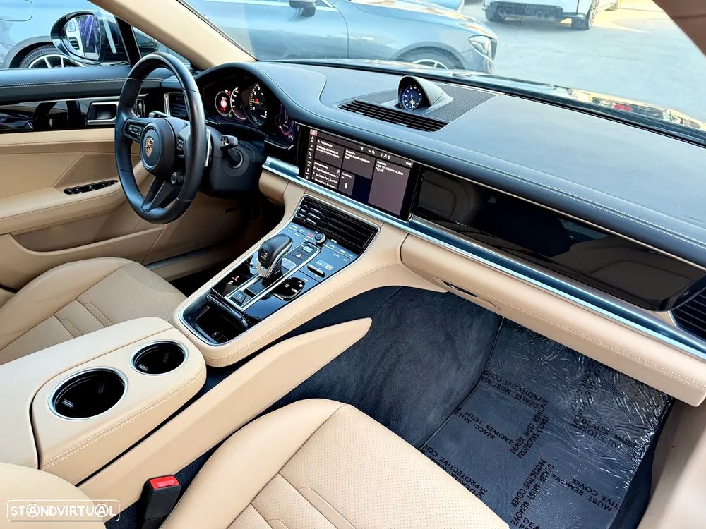 Porsche Panamera 4 E-Hybrid Platinum Edition - 40