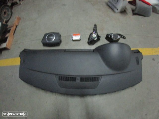 Kit Airbags 8E0880204 8P0980201K 8E0959655J 604718400 560788401  AUDI A4  8E FASE 1 2005 1.9TDI 130CV 4P PRETO PRETO - 2