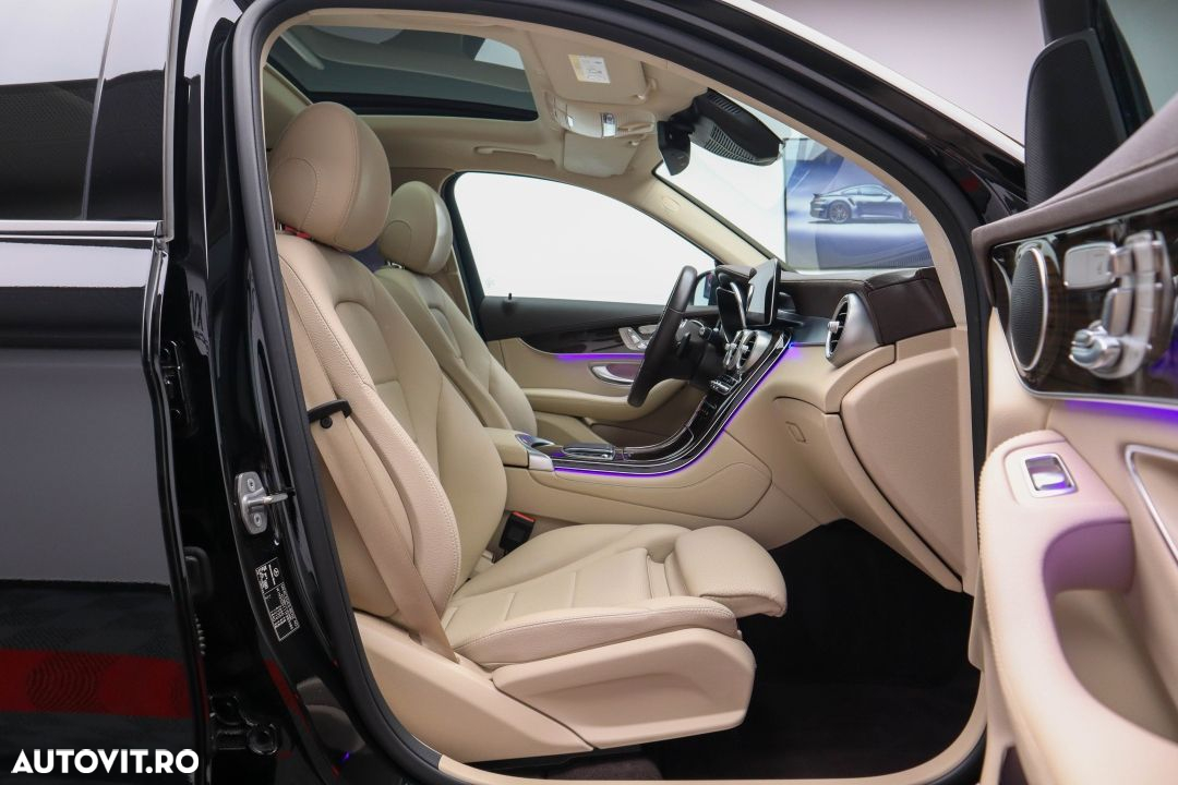 Mercedes-Benz GLC 300 de 4Matic 9G-TRONIC AMG Line Plus - 24
