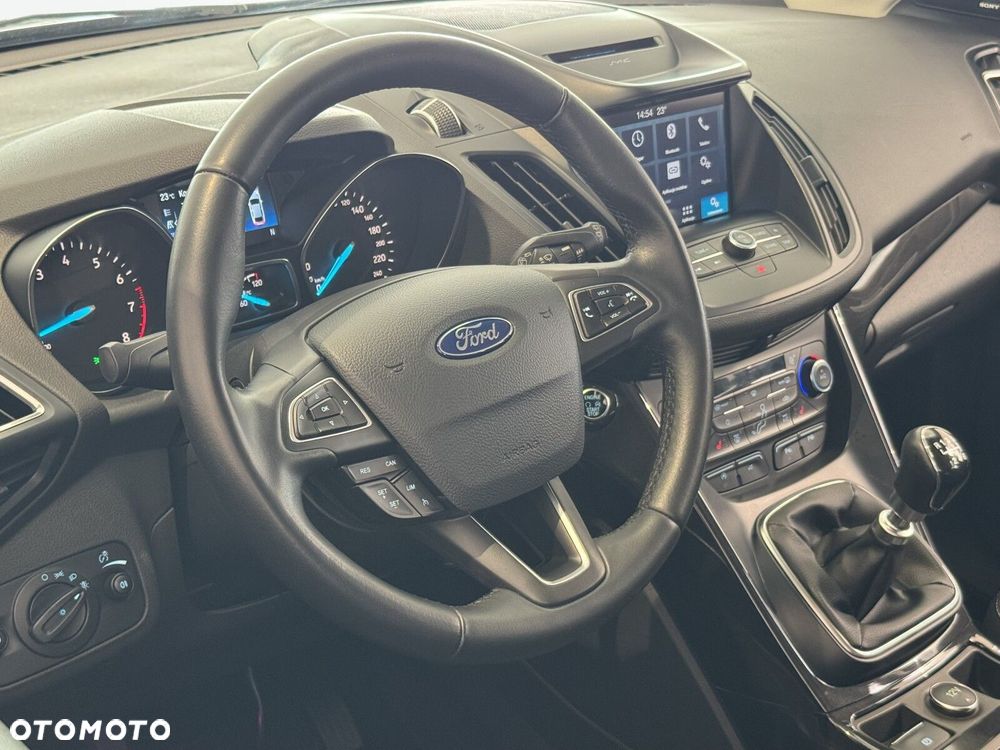 Ford Kuga - 20
