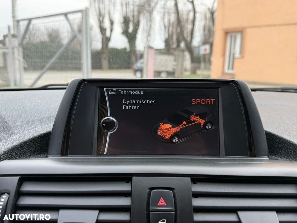 BMW Seria 1 118i Sport Line - 16