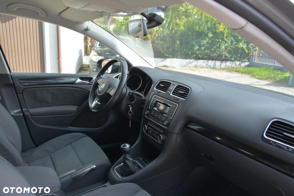 Volkswagen Golf 2.0 TDI Comfortline - 10