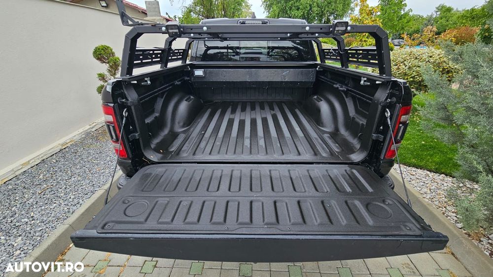 Dodge RAM - 11