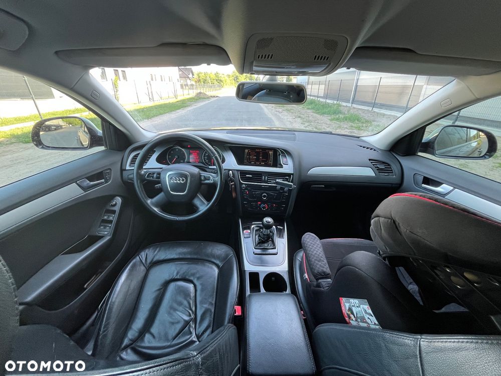 Audi A4 Avant 2.0 TDI - 11
