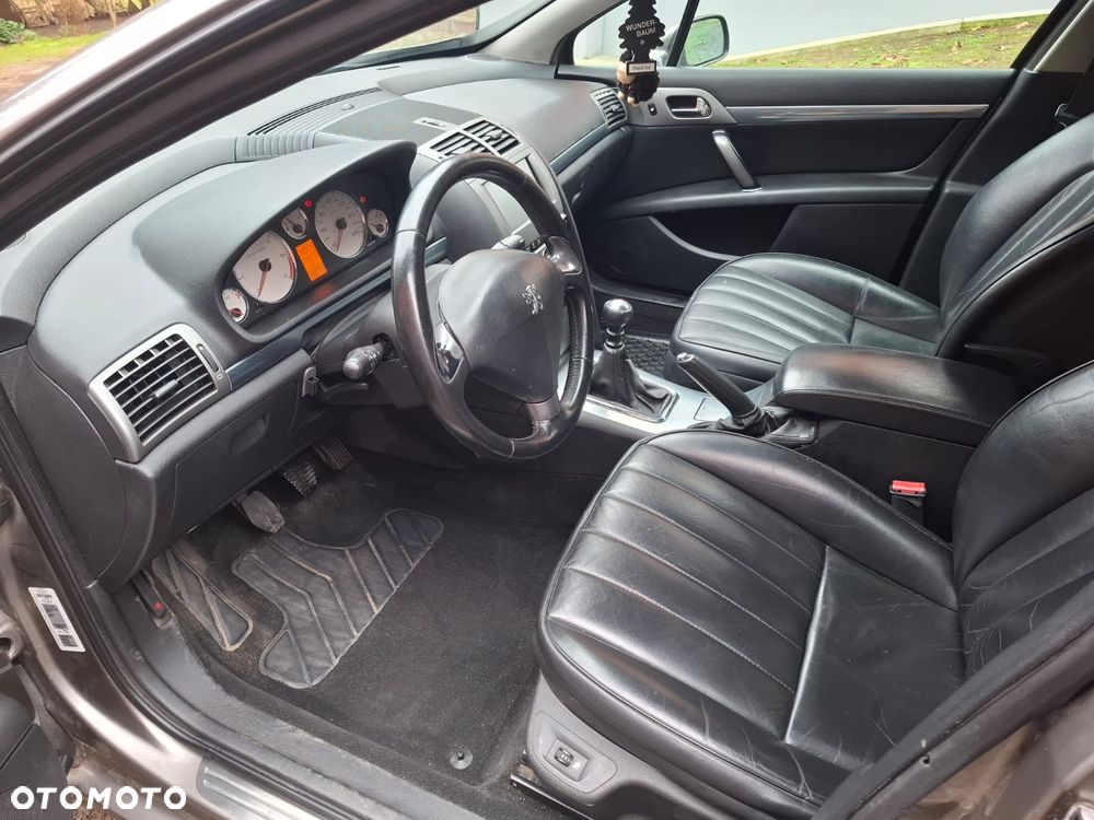 Peugeot 407 HDi 135 JBL - 13