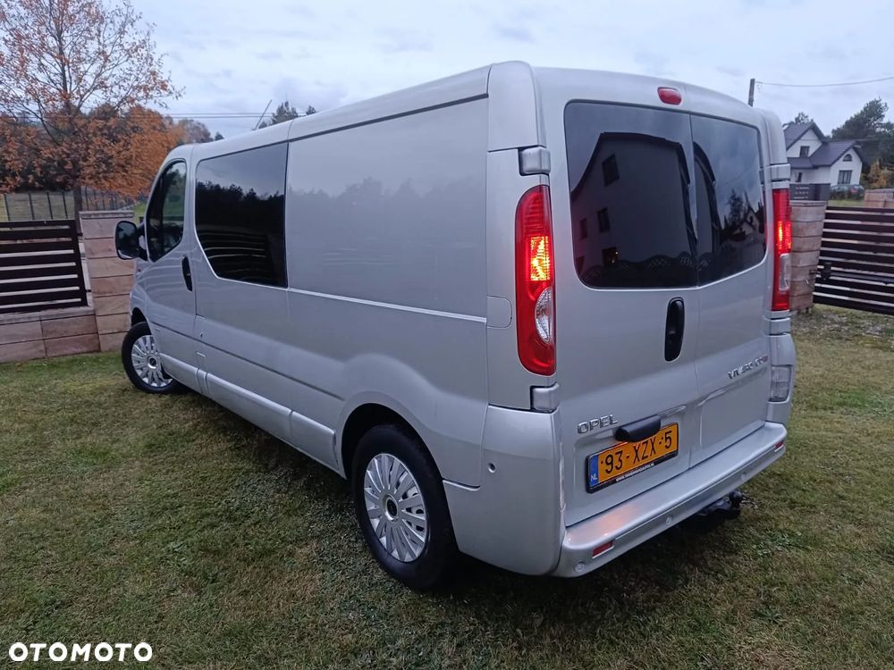 Opel Vivaro - 2