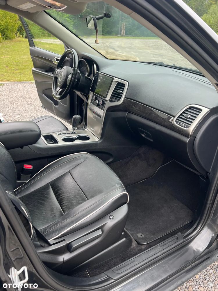 Jeep Grand Cherokee - 20