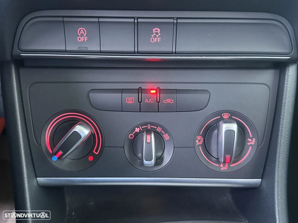 Audi Q3 2.0 TDI quattro S tronic - 33