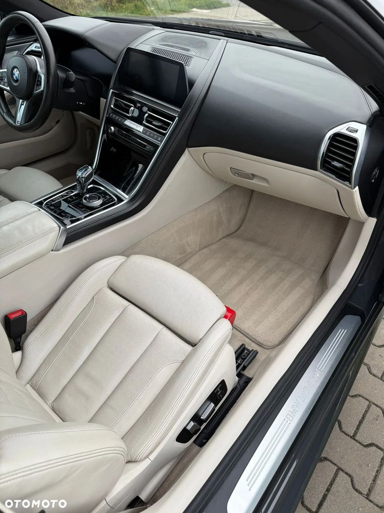 BMW Seria 8 - 9