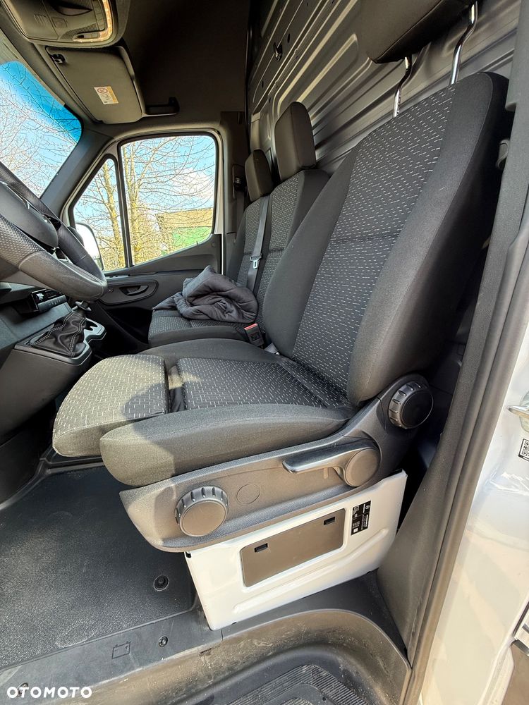 Mercedes-Benz Sprinter - 18