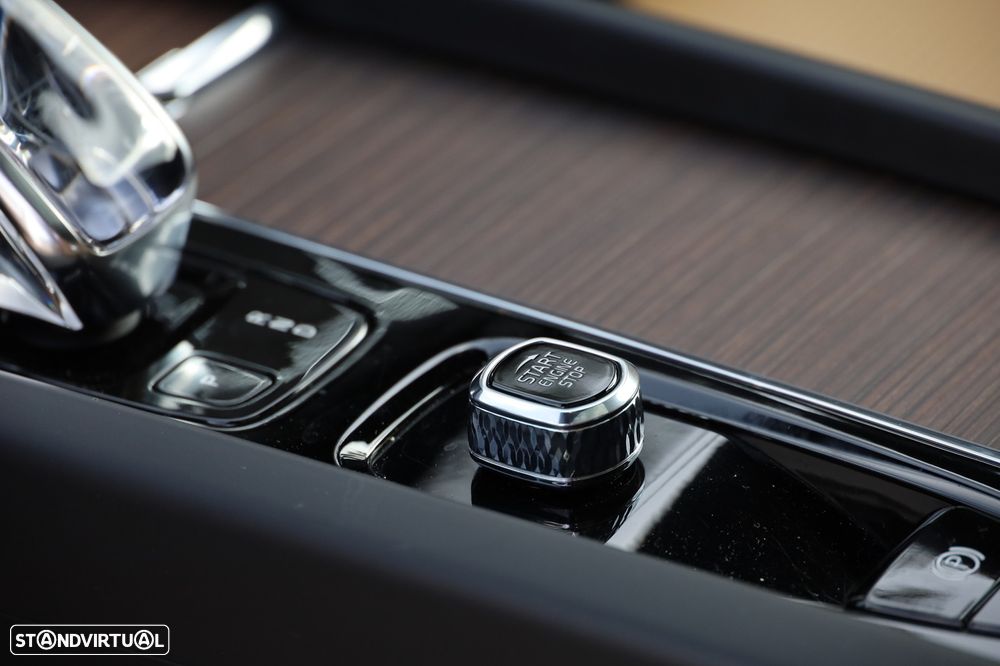 Volvo XC 60 2.0 T8 PHEV Inscription AWD - 16