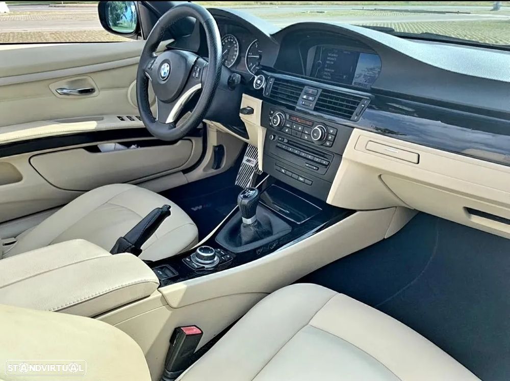 BMW 320 d - 15