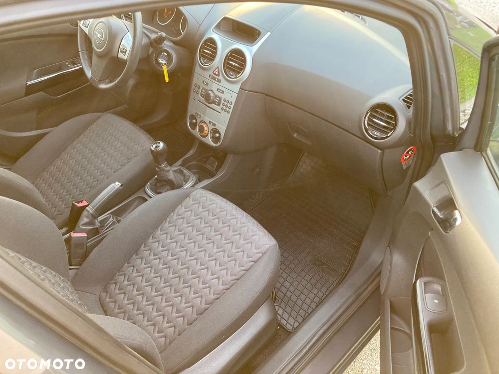 Opel Corsa - 11