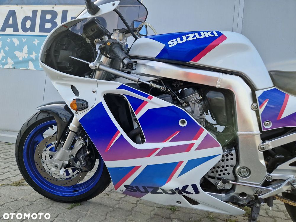 Suzuki GSX-R - 9