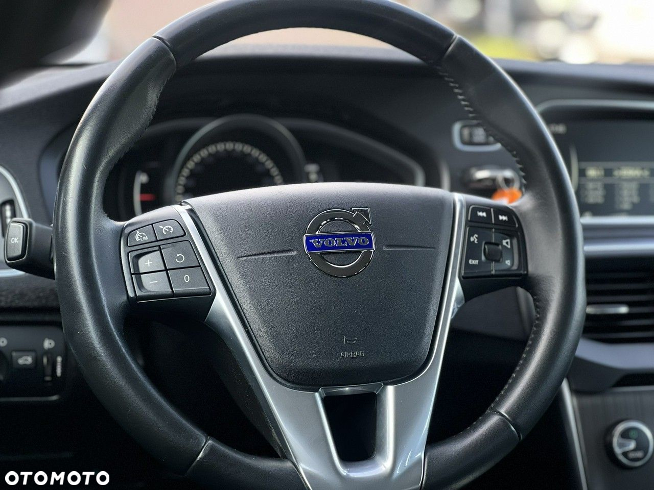 Volvo V40 D2 Drive-E Base - 24