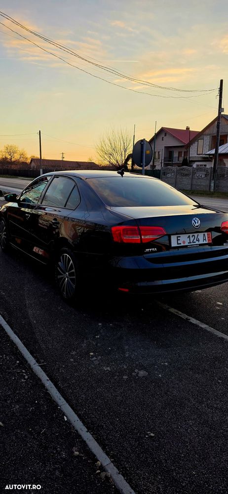 Volkswagen Jetta 2.0 TDI DSG BlueMotion Technologie Allstar - 17