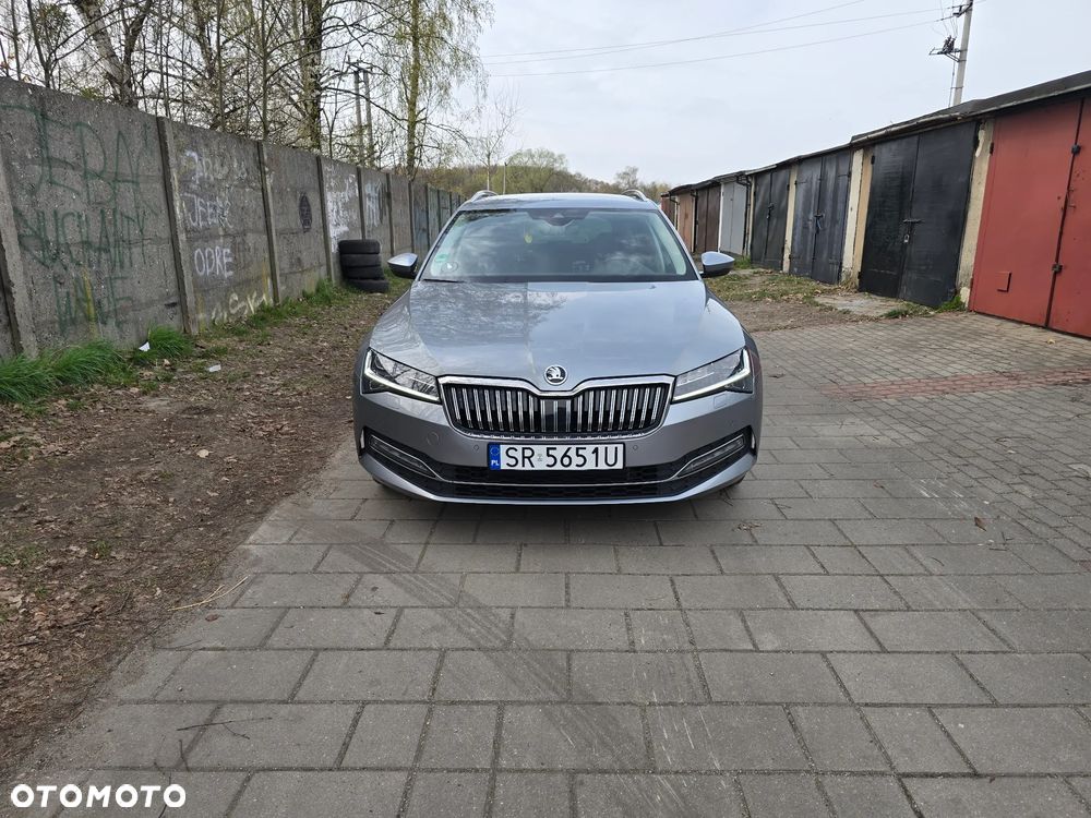 Skoda Superb 2.0 TDI DSG Premium Edition - 1