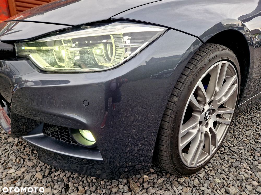 BMW Seria 3 318d M Sport - 34