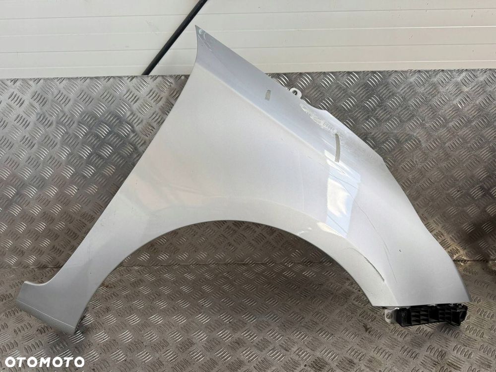 KIA Carens IV 2013-2019 Błotnik przedni prawy 3D - 1