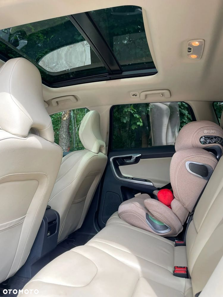 Volvo XC 60 D4 Geartronic Summum - 11