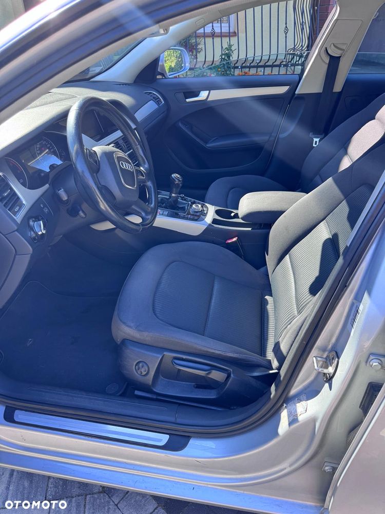 Audi A4 Avant 2.0 TDI - 16