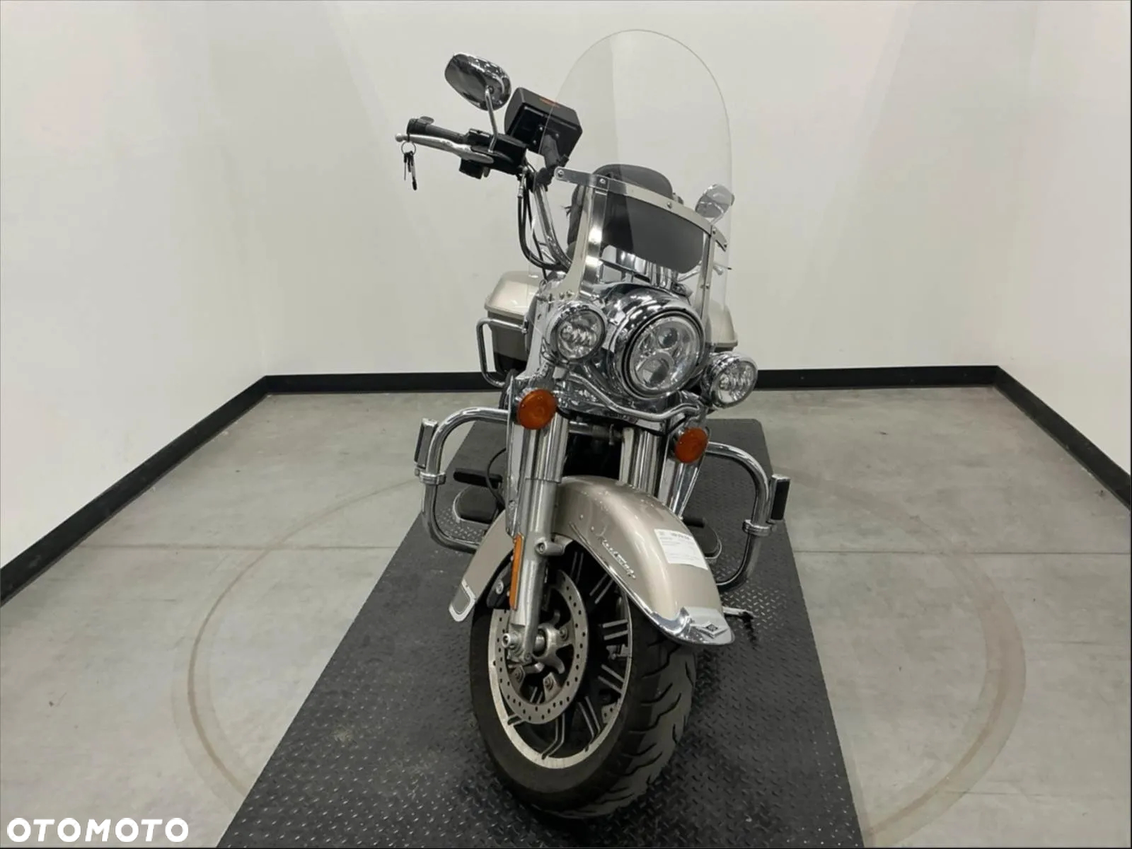 Harley-Davidson Touring Road King - 2