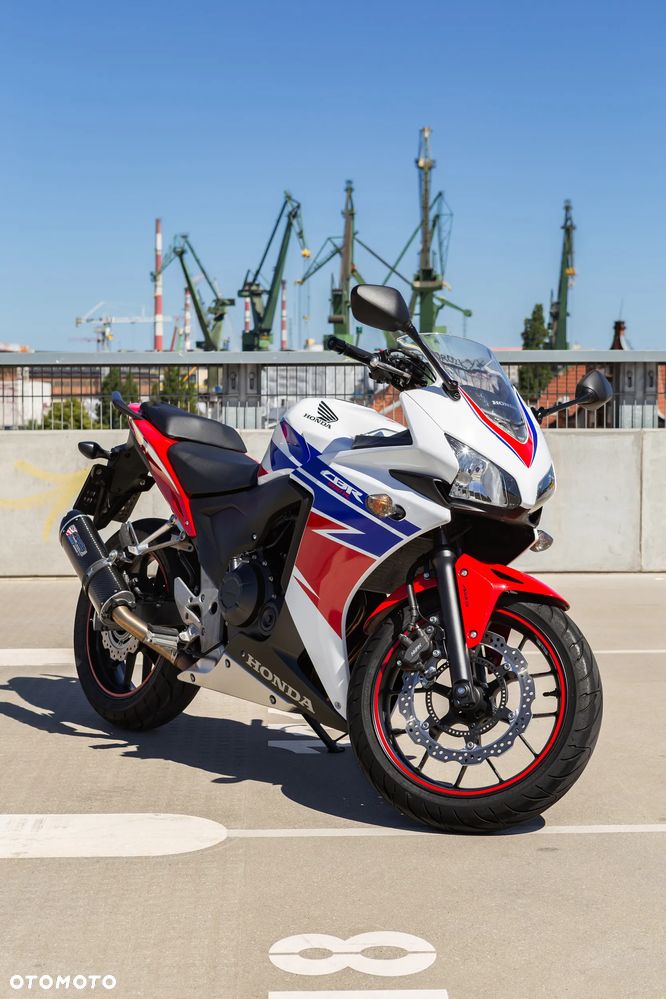 Honda CBR - 1