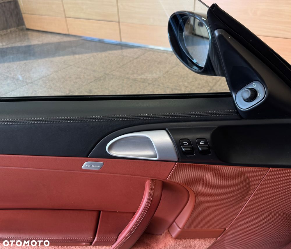 Porsche 911 Carrera Tiptronic S - 22