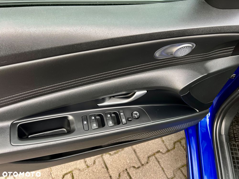Hyundai Elantra 1.6 Executive - 13