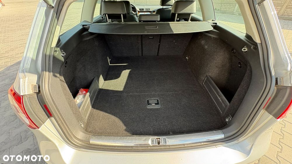 Volkswagen Passat 2.0 TDI DPF Highline - 7
