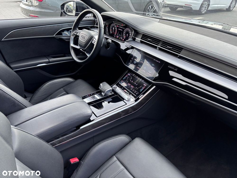 Audi A8 - 23