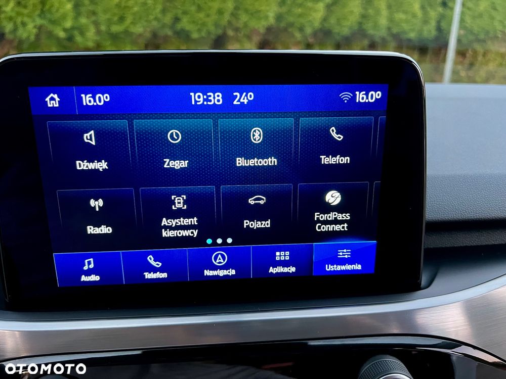 Ford Kuga 1.5 EcoBoost FWD Titanium X - 27
