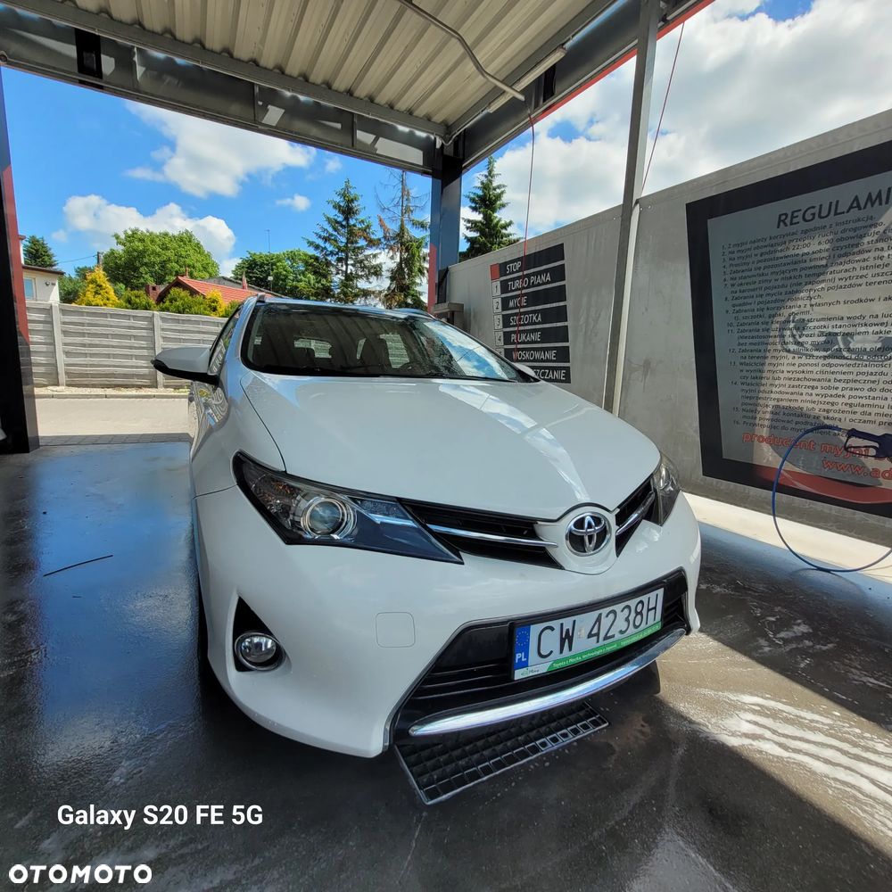 Toyota Auris 1.4 D-4D - 2