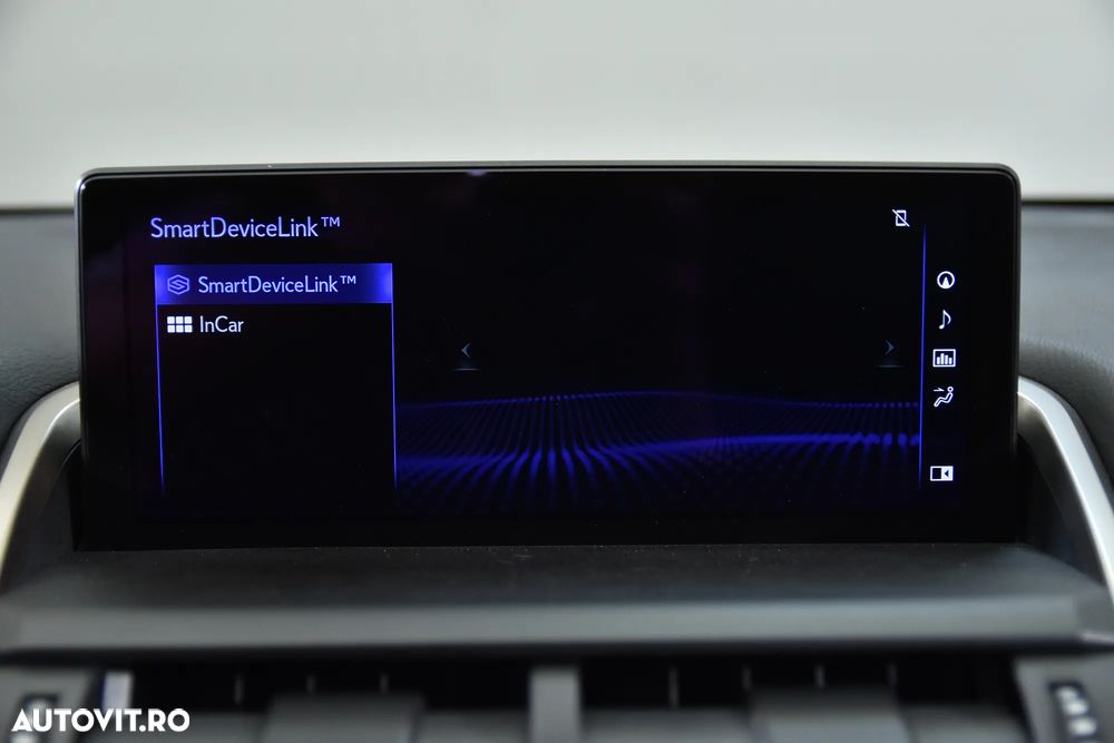 Lexus Seria NX 300h - 21