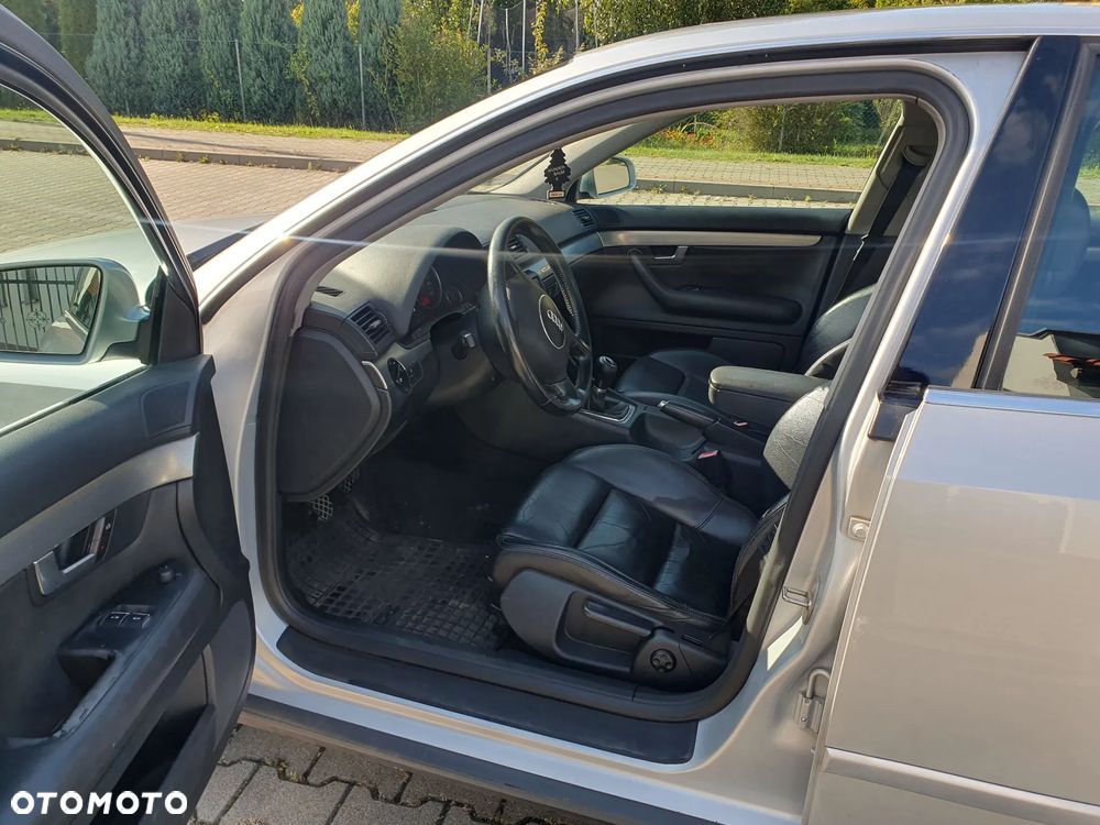 Audi A4 1.8T Quattro - 5