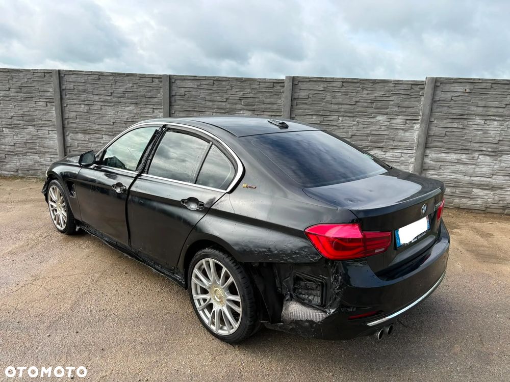 BMW Seria 3 330e iPerformance Sport Line - 7