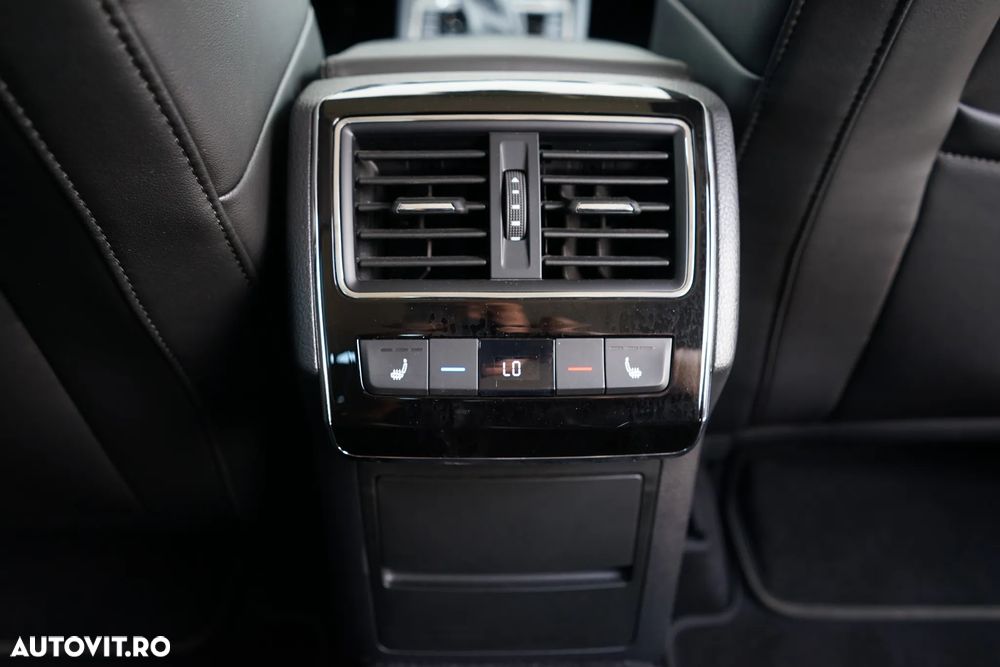 Skoda Superb 2.0 TDI DSG 4X4 Laurin & Klement - 38
