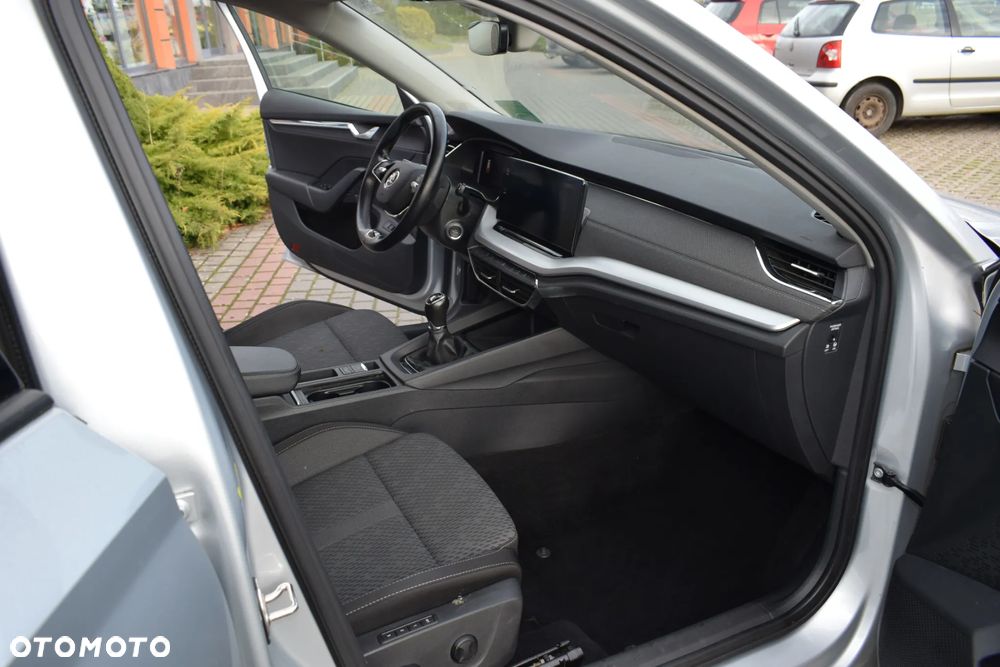 Skoda Octavia 2.0 TDI First Edition - 22