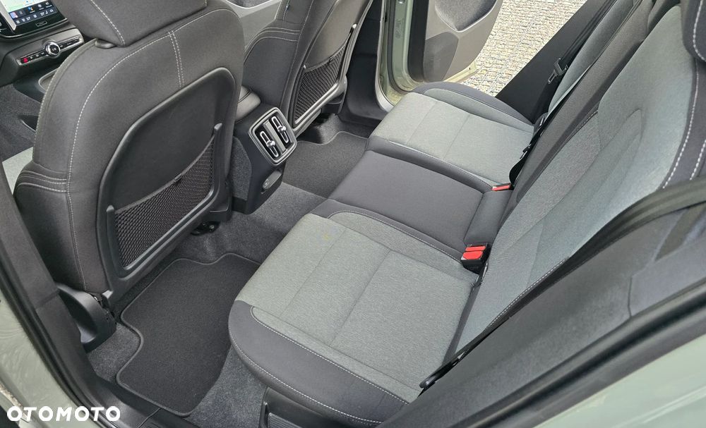 Volvo XC 40 B3 Core - 27