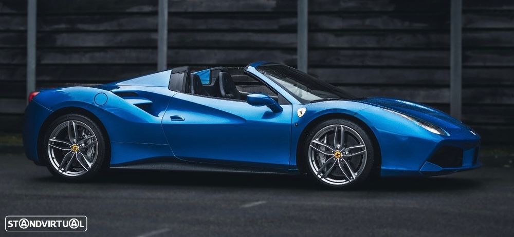 Ferrari 488 Spider - 5