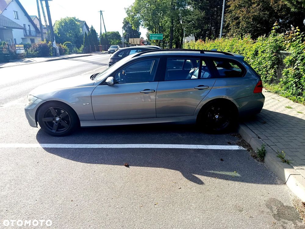 BMW Seria 3 318d - 14