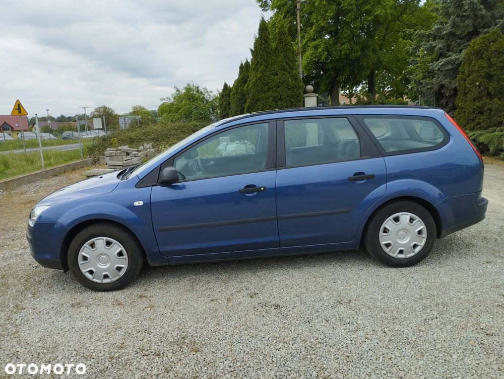 Ford Focus 1.6 16V Fun X - 10