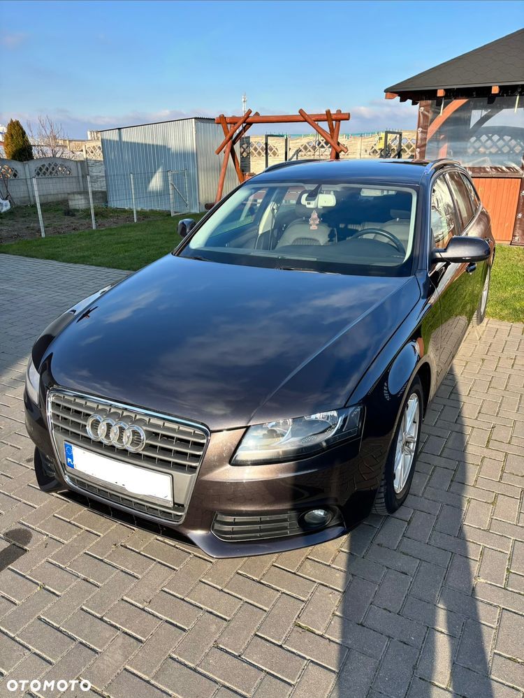 Audi A4 Avant - 4
