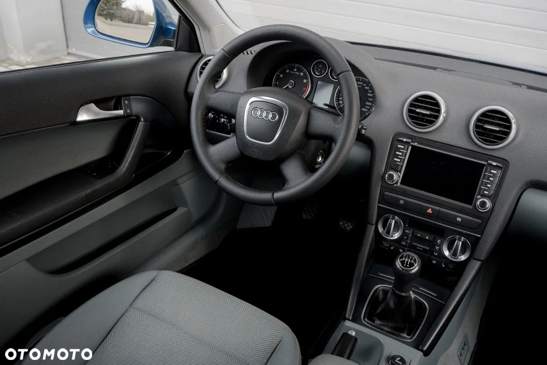 Audi A3 1.6 Attraction - 38