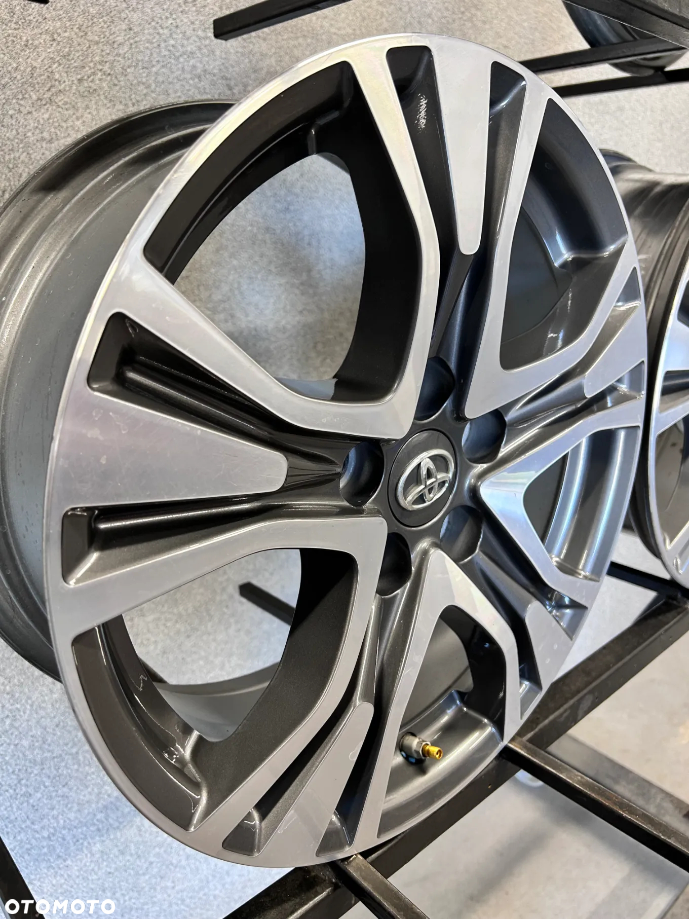 4 FELGI ALU. TOYOTA  RAV 4, AVENSIS 17'' +TPMS  7J ET39 - 9