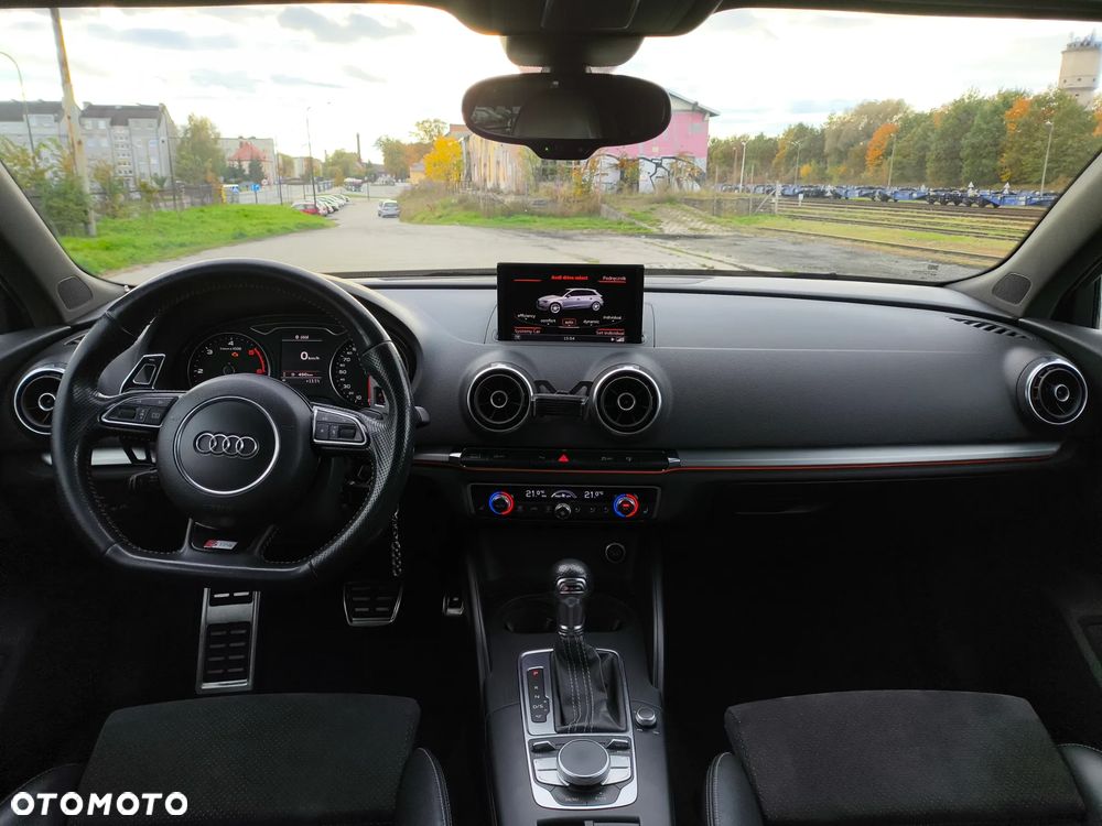 Audi A3 Sportback 2.0 TDI S tronic S line Sportpaket - 9