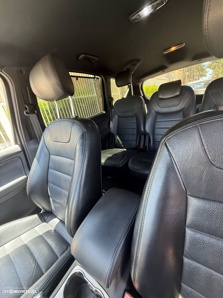 Ford S-Max 2.0 TDCi Titanium 7L - 12