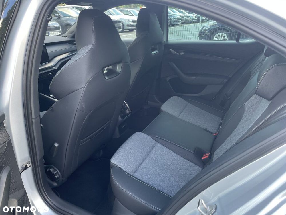 Skoda Octavia 1.5 TSI mHEV Sportline DSG - 19