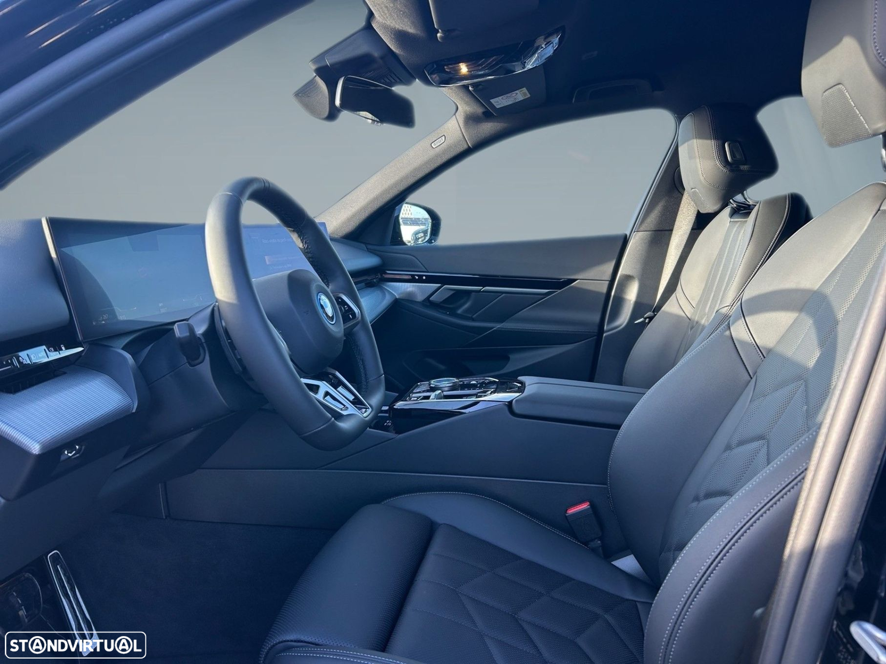 BMW 530 e Pack Desportivo M - 4