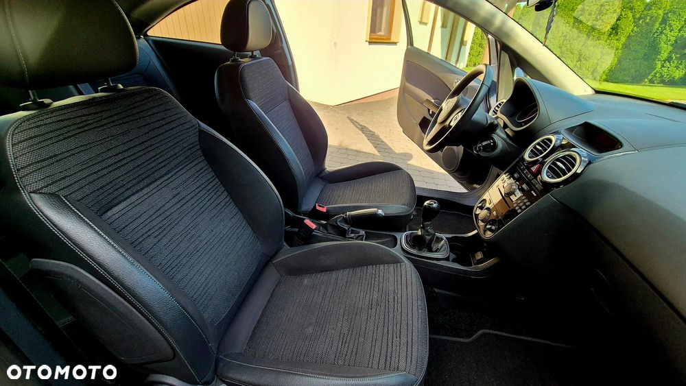 Opel Corsa 1.4 16V Energy - 10